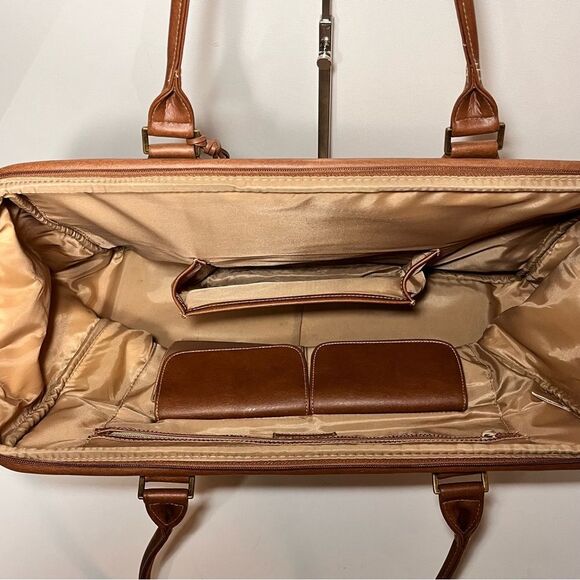 Frankie & Johnnie Brass Feet Weekender Bag  | - Picture 7 of 9